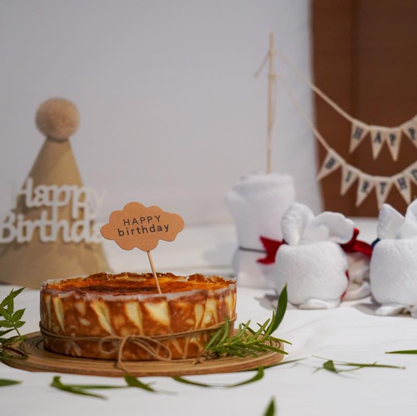 Wandering Walls Handmade Basque Cheesecake