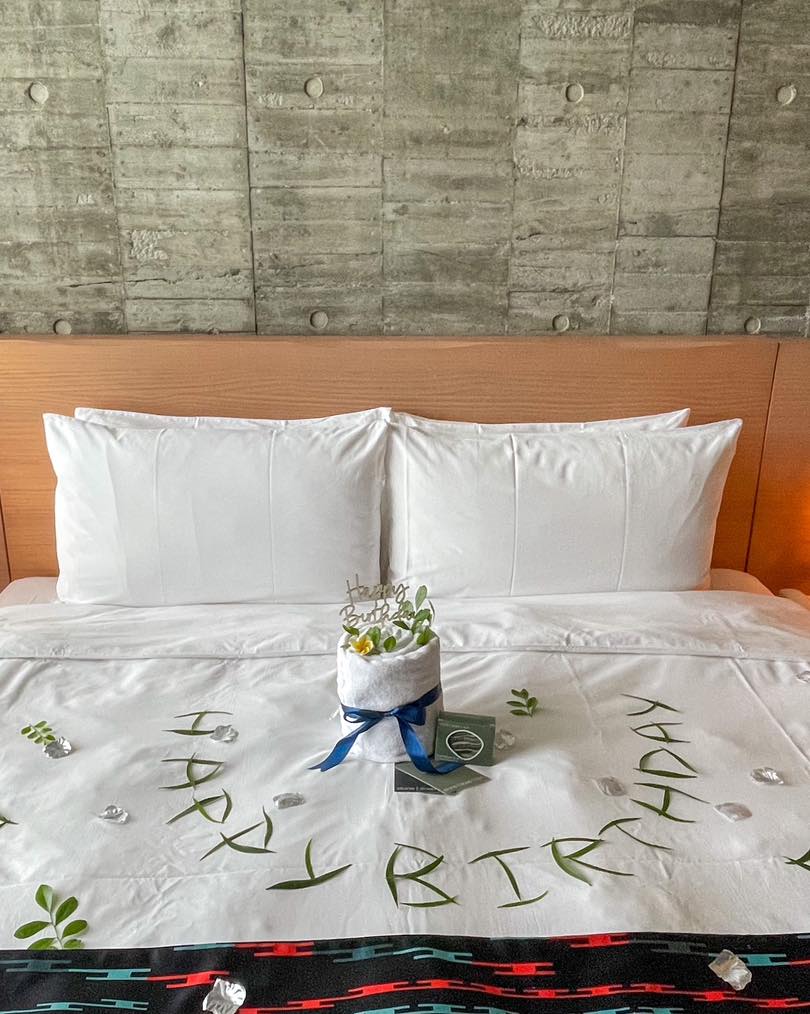 客房慶生佈置 In-room birthday floral decoration